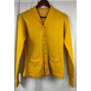 True Vintage 50s 60s National Shirt Shops All Wool Sweater Cardigan Yellow USA